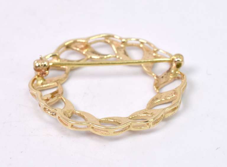 14KT Yellow Gold Wreath Pin