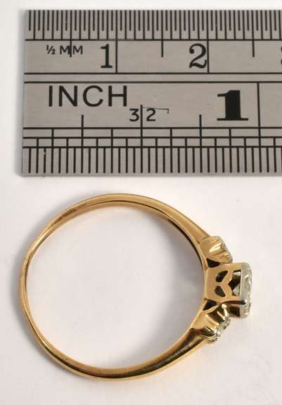 Cute Vintage Diamond Ring