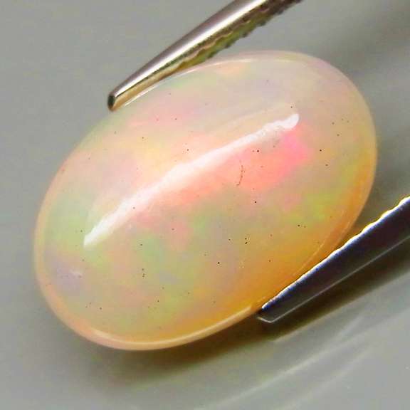Ravishing 4.34ct snow white Welo Opal