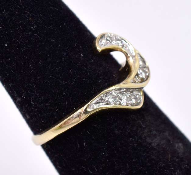 Free Style Diamond Ring in 14KT