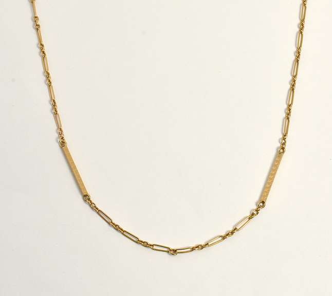 Stylish Bar and Link Necklace