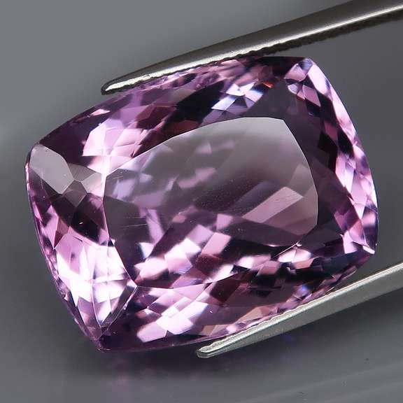 Vibrant 25.64ct Bolivian Amethyst