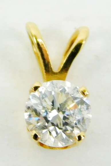 High Quality 14K Diamond Solitaire Pendant