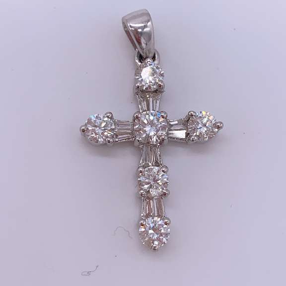 14kt White Gold Diamond Cross Pendant
