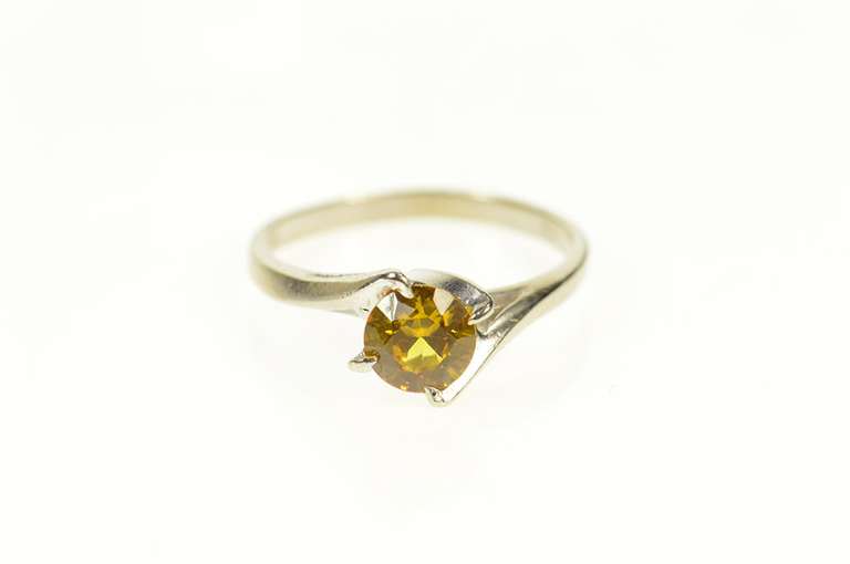 10K White Gold Round Citrine Swirl Retro Solitaire Bypass Ring