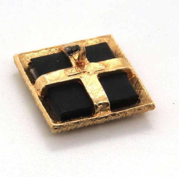 14 KT YELLOW GOLD OPAL DOUBLET INLAY LAPEL PIN.