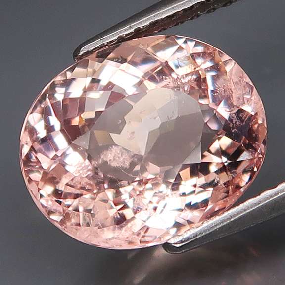 Simply gorgeous 4.34ct UNHEATED whisper pink Morganite