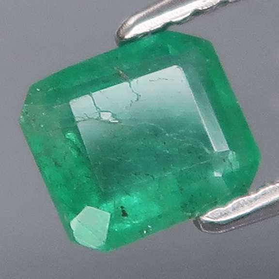 Rich green 0.96ct unheated Colombian Emerald