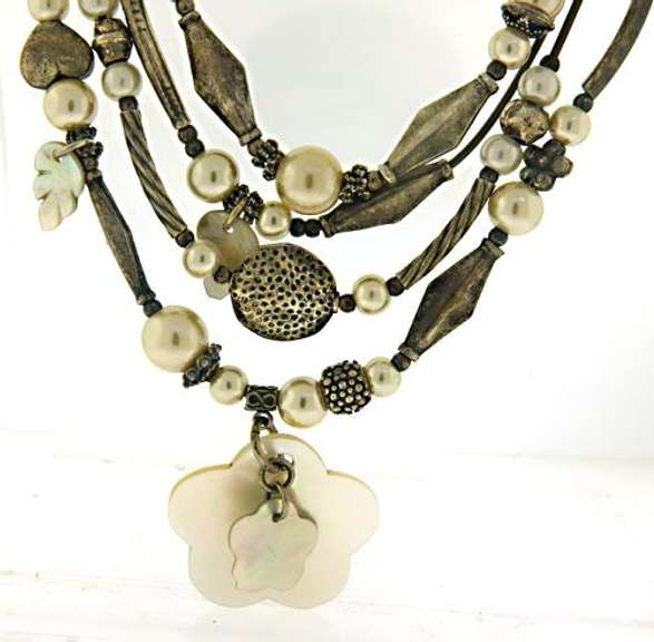 Stylish Gas Bijoux Silver Tone Layered Pearl Necklace
