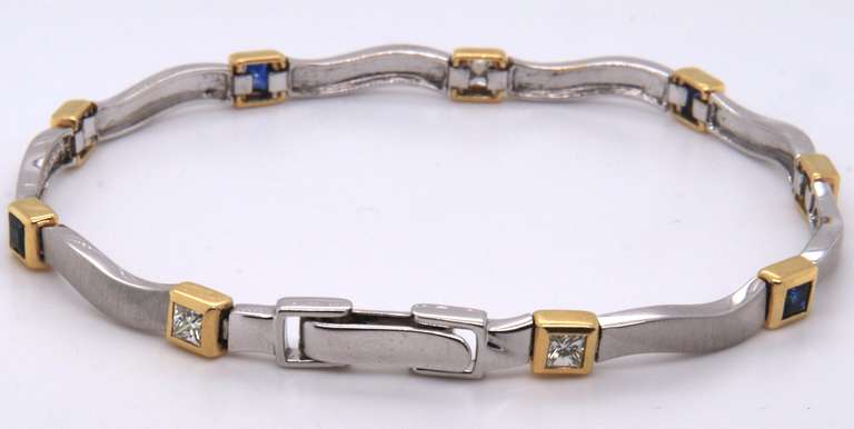 18KT WHITE GOLD SADE NECKLACE SET, DIAMONDS AND SAPPHIRES.