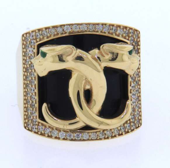 Attractive Yellow Gold Black Onyx Ring