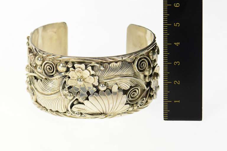 Sterling Silver J Lee Navajo Native American Leaf Cuff Bracelet