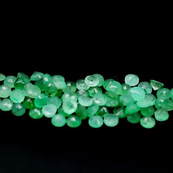 Rich green unheated 7.48ct 3mm Emerald set