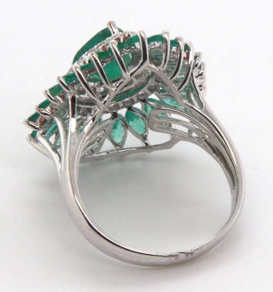 Supreme Emerald Ring with Diamonds and 18k Stamped White Gold Band