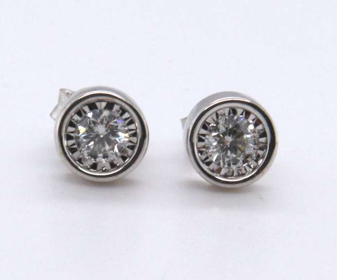 Lovely White Gold Bezel Set Diamond Earrings