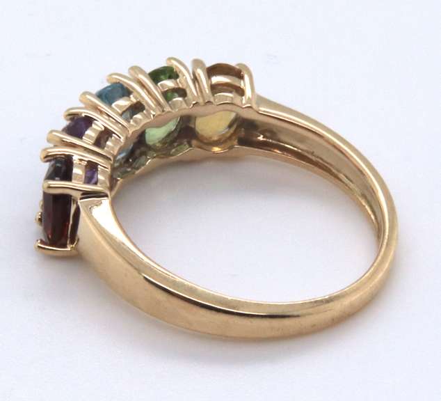 Great Yellow Gold Oval Shape Multi Color Stone Band