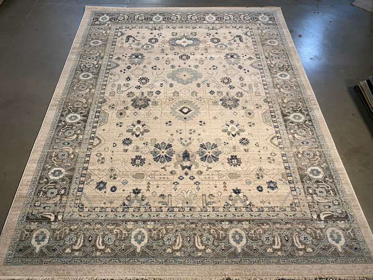STUNNING VINTAGE REPRO RUG 6x8