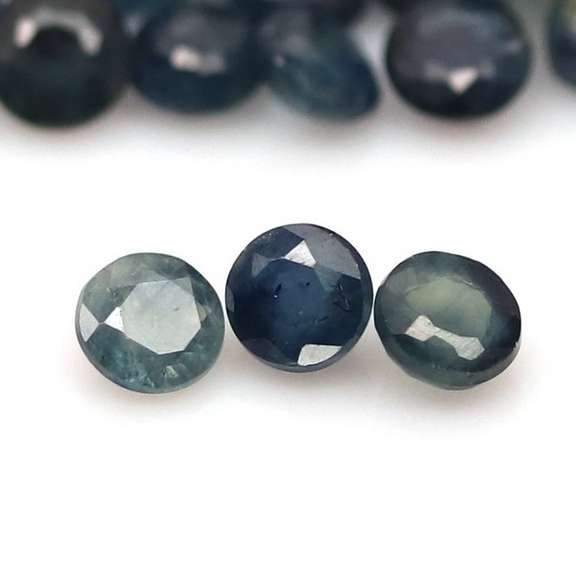 Heated! 7.55ct Royal blue Sapphire set from Madagascar
