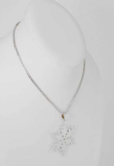 Sterling Silver Snowflake Necklace.