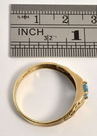 Fashionable Blue Topaz Ring