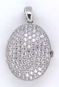 Mesmorizing Oval Locket with Cubic Zirconias