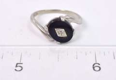 Classic Vintage Onyx Ring in Gold