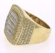 Attractive +3ctw Diamond Ring