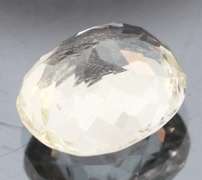 Remarkable 10.79ct high fire champagne Kunzite