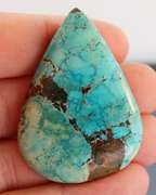 Huge! 81ct well marbled robbins egg blue Turquoise