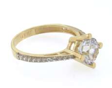 Exquisite 14kt Yellow Gold Round CZ Engagement Ring