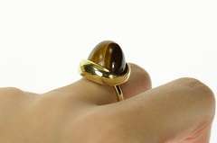 14K Yellow Gold 1960's Retro Tiger's Eye Cabochon Cocktail Ring