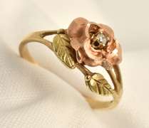 Sweet Tri-Color Rose Ring with Diamond