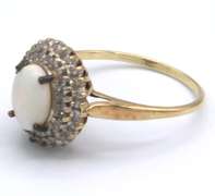 LADIES GOLD DIAMOND AND OPAL RING