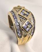 Modern 14k WG Ring with Tanzanites