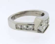 Designer Leo Diamond Ring Set