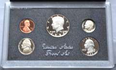 2 Each 1979-1983 US Proof Set Run