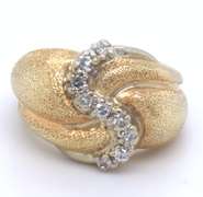 14K YELLOW GOLD DIAMOND RING.