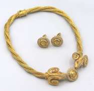 Luxurious 18kt Gold and Diamond Rams Head Necklace and Earring Set