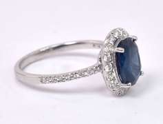 Extravagant Sapphire and Diamond Ring in 18K White Gold