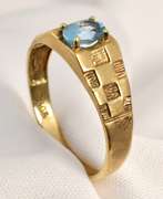 Fashionable Blue Topaz Ring