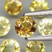 Rare collectors 2.78ct Malaya Garnet set