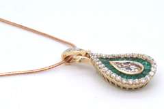 14KT YELLOW GOLD SNAKE CHAIN WITH EMERALD AND DIAMOND P