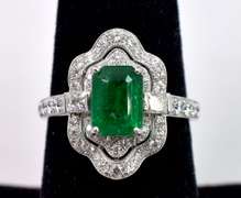 Darling 18K White Gold Ring with Emerald and Diamonds