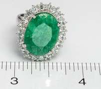 Ravishing Massive 9.00CTS Natural Emerald & Sapphire Halo Ring