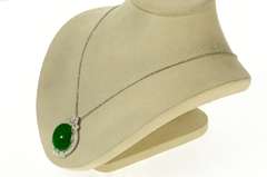 14K White Gold Ornate Jadeite Round 1.25 Ctw Diamond Necklace