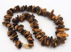 LADIES 14 KT GOLD TIGER EYE NECKLACE.