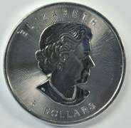 Superb 2015 Gem BU 1.5 oz pure Silver Polar Bear & Cub