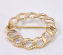 14KT Yellow Gold Wreath Pin