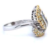 LADIES 18 KT DIAMOND COCKTAIL RING