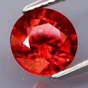 Dazzling 2.85ct cherry red Spessartite Garnet solitaire